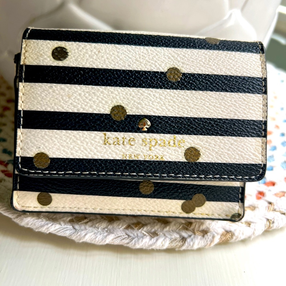 Kate spade key chain wallet